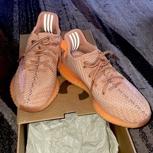 350 V2 Clays
